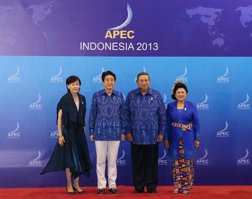 安倍总理出席了亚太经合组织（APEC）首脑会议。