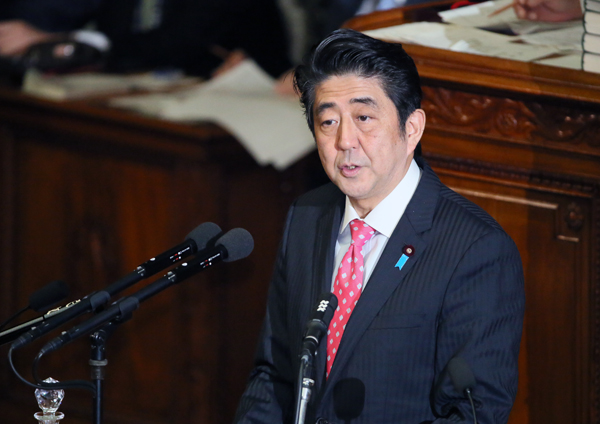 安倍总理上午出席了参议院全体会议，下午出席了众议院全体会议。