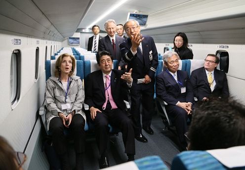 安倍总理访问了山梨县。