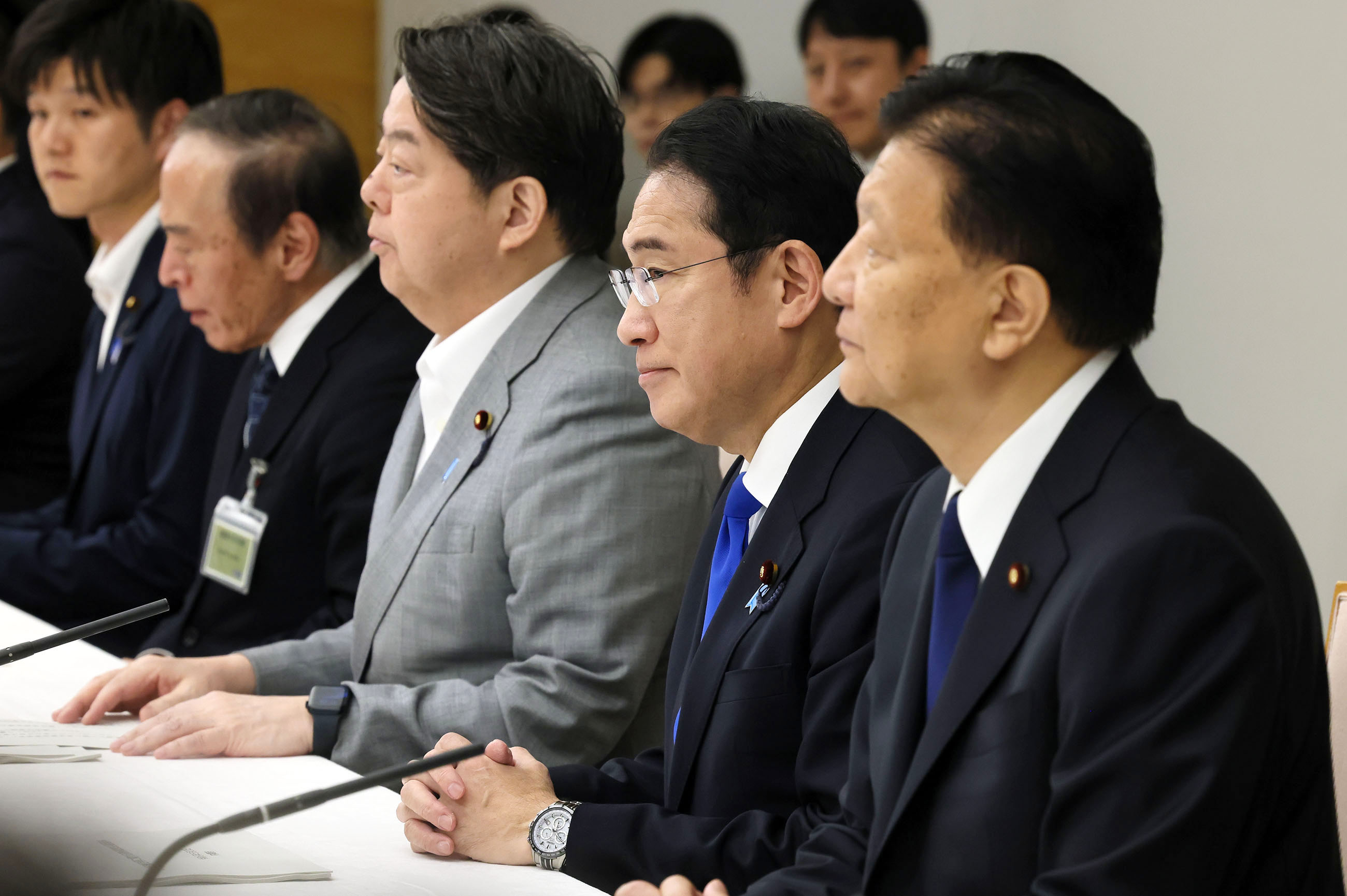 出席月例经济报告等相关阁僚会议