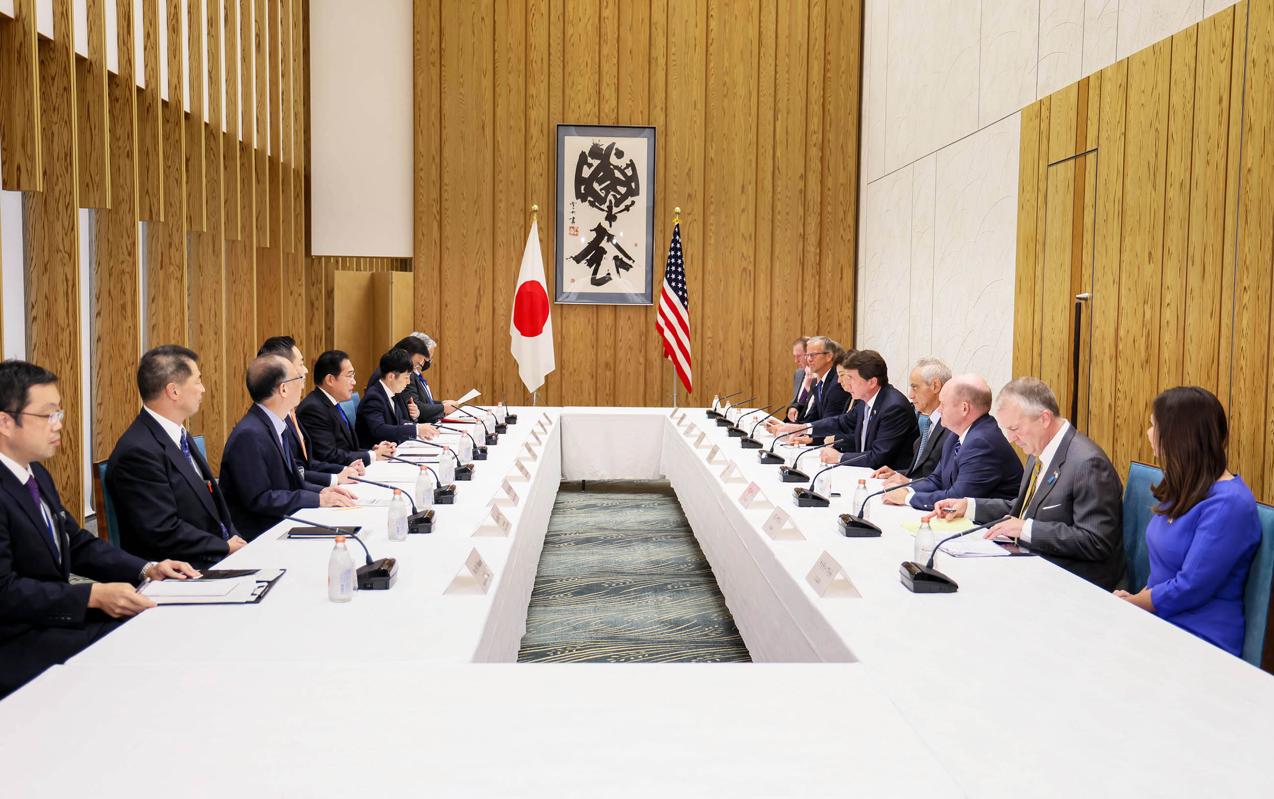 岸田首相接受拜会4