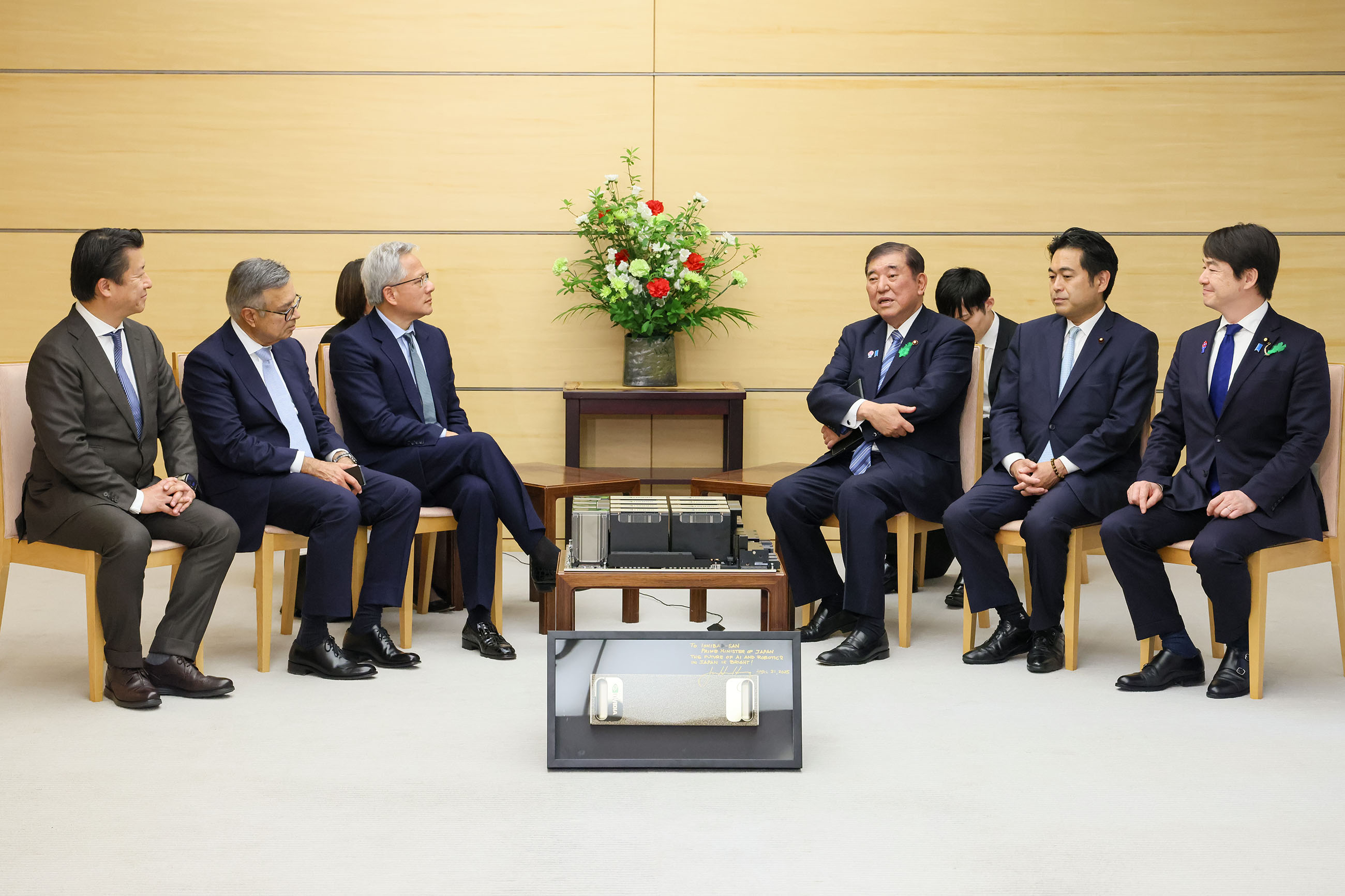 石破首相接受拜会3