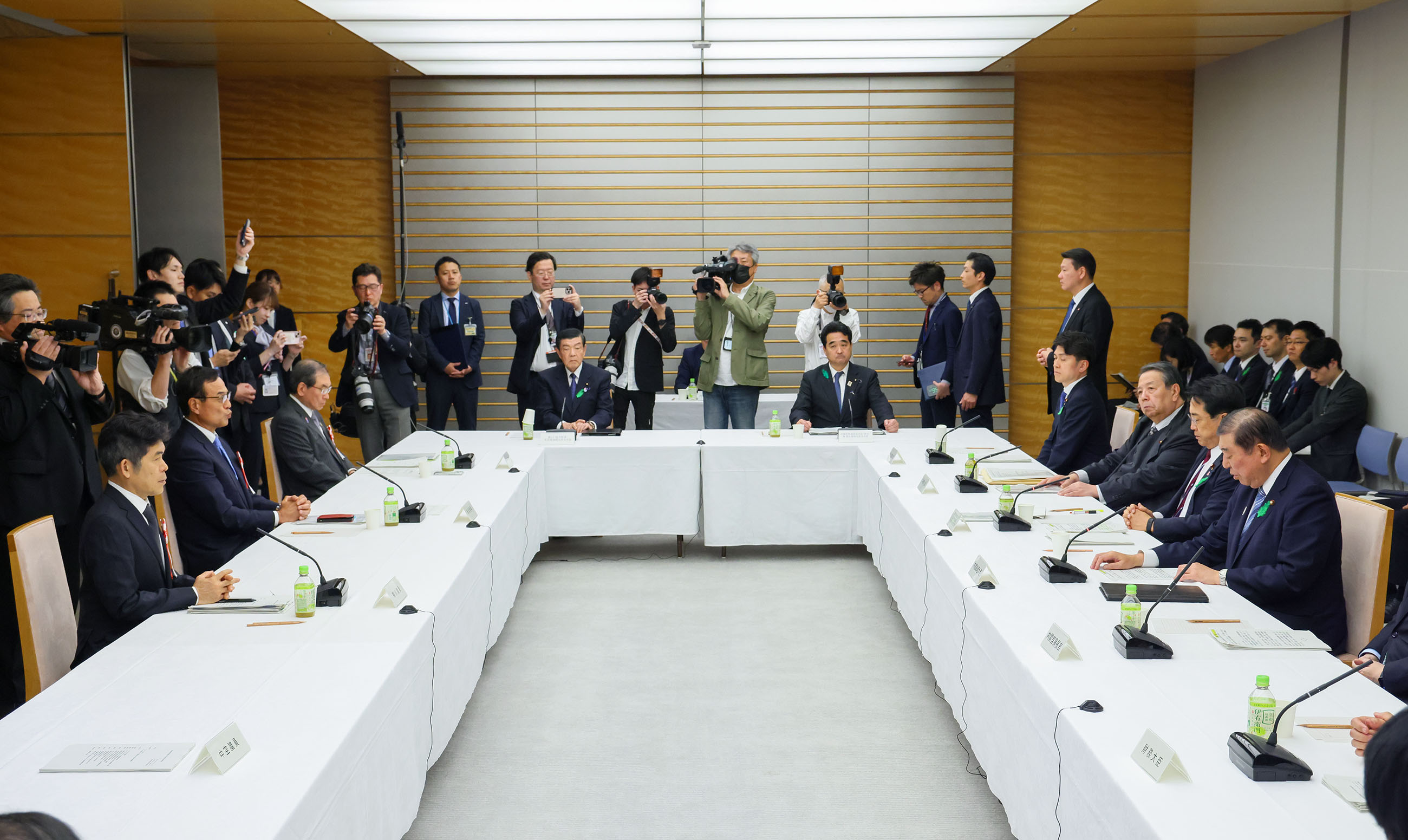 石破首相总结会议3