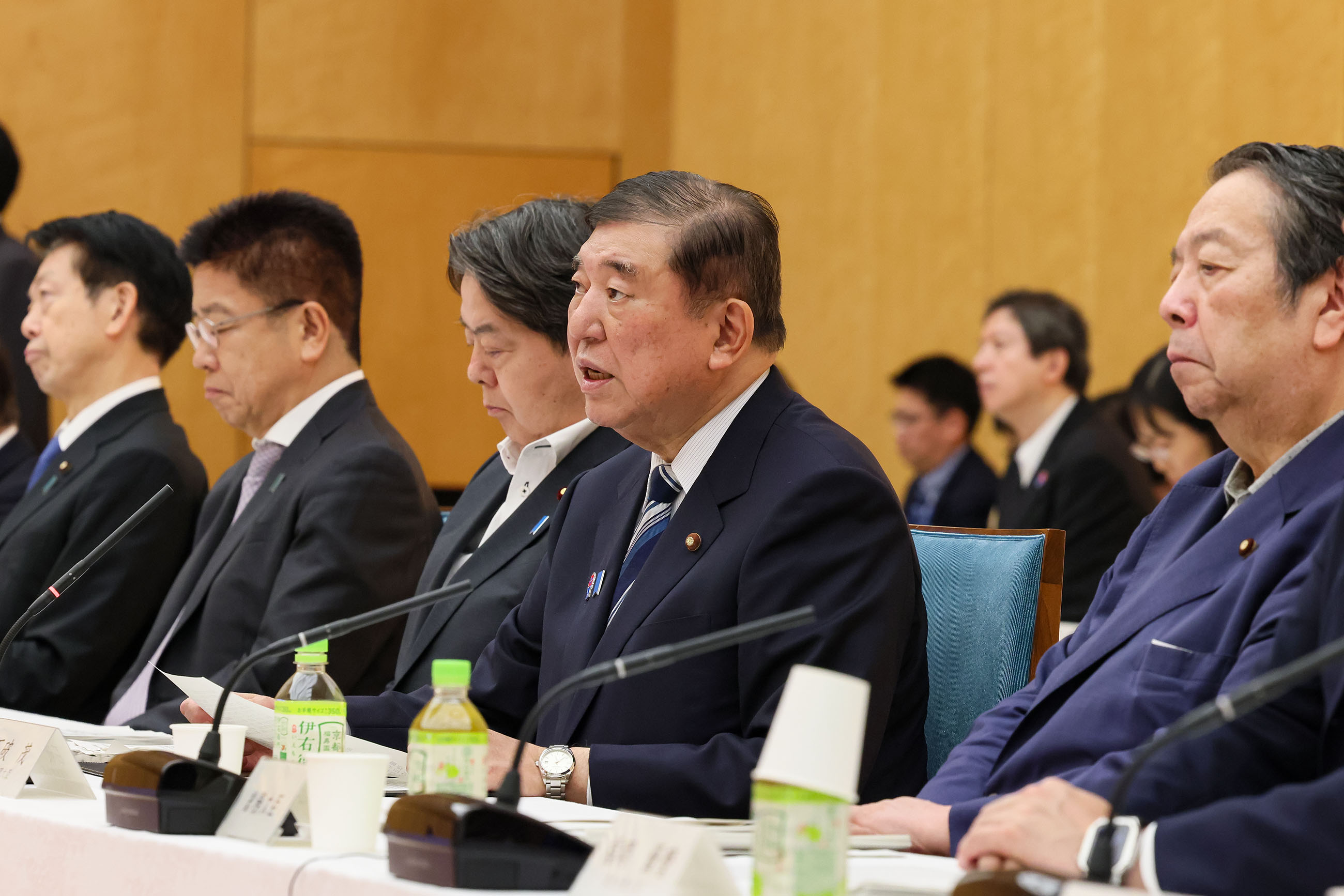 石破首相总结会议1