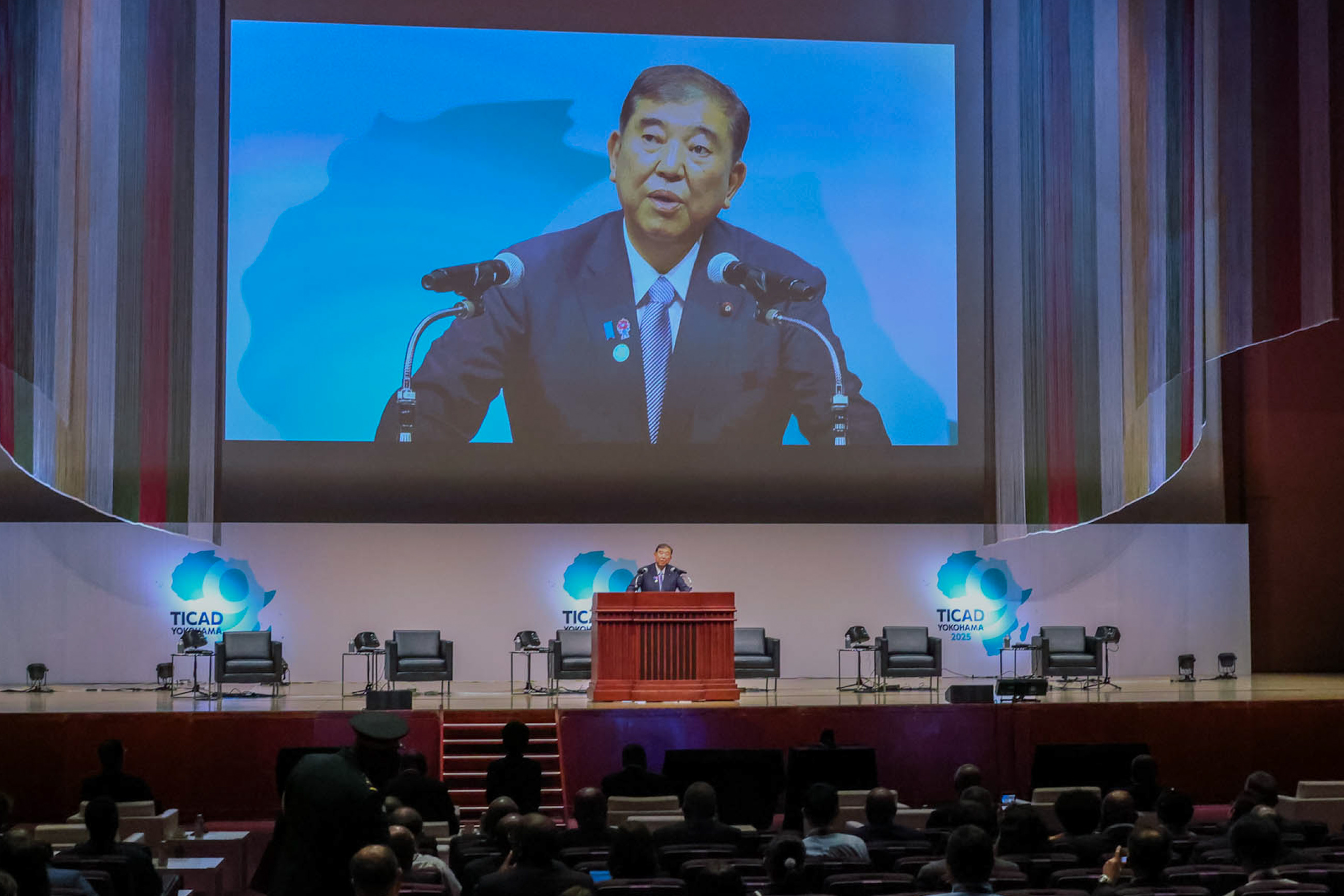 官民商务对话1