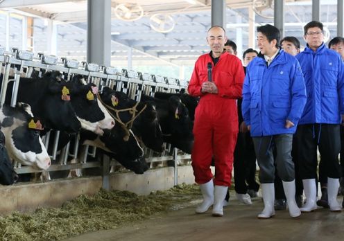 安倍总理访问了福岛县。