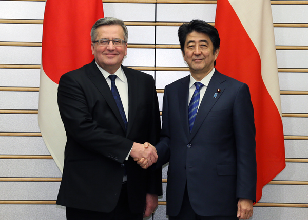 日本・波兰首脑会谈等