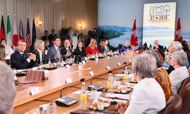 与性别平等咨询评估委员会的早餐会2