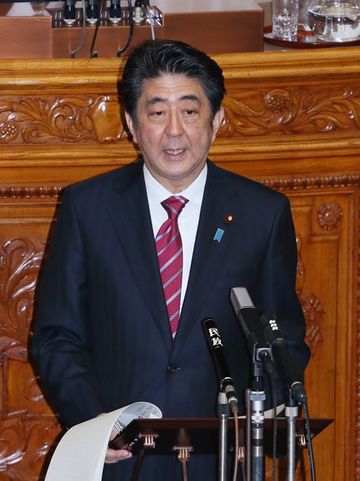 安倍总理出席了参议院全体会议以及众议院全体会议。