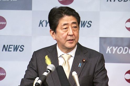 安倍总理出席了在东京都内举行的共同通信加盟社编辑局长会议。