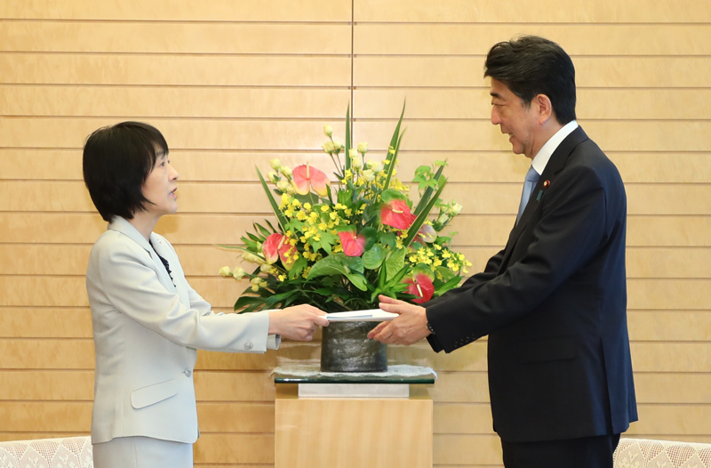 会见北海道知事等