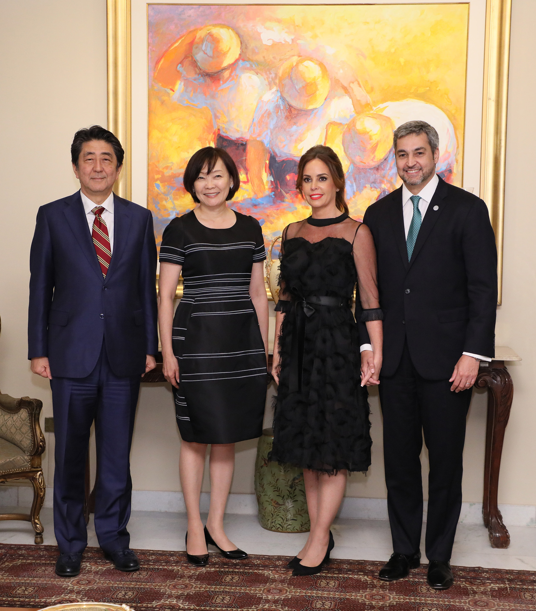 安倍总理访问了巴拉圭共和国的亚松森。