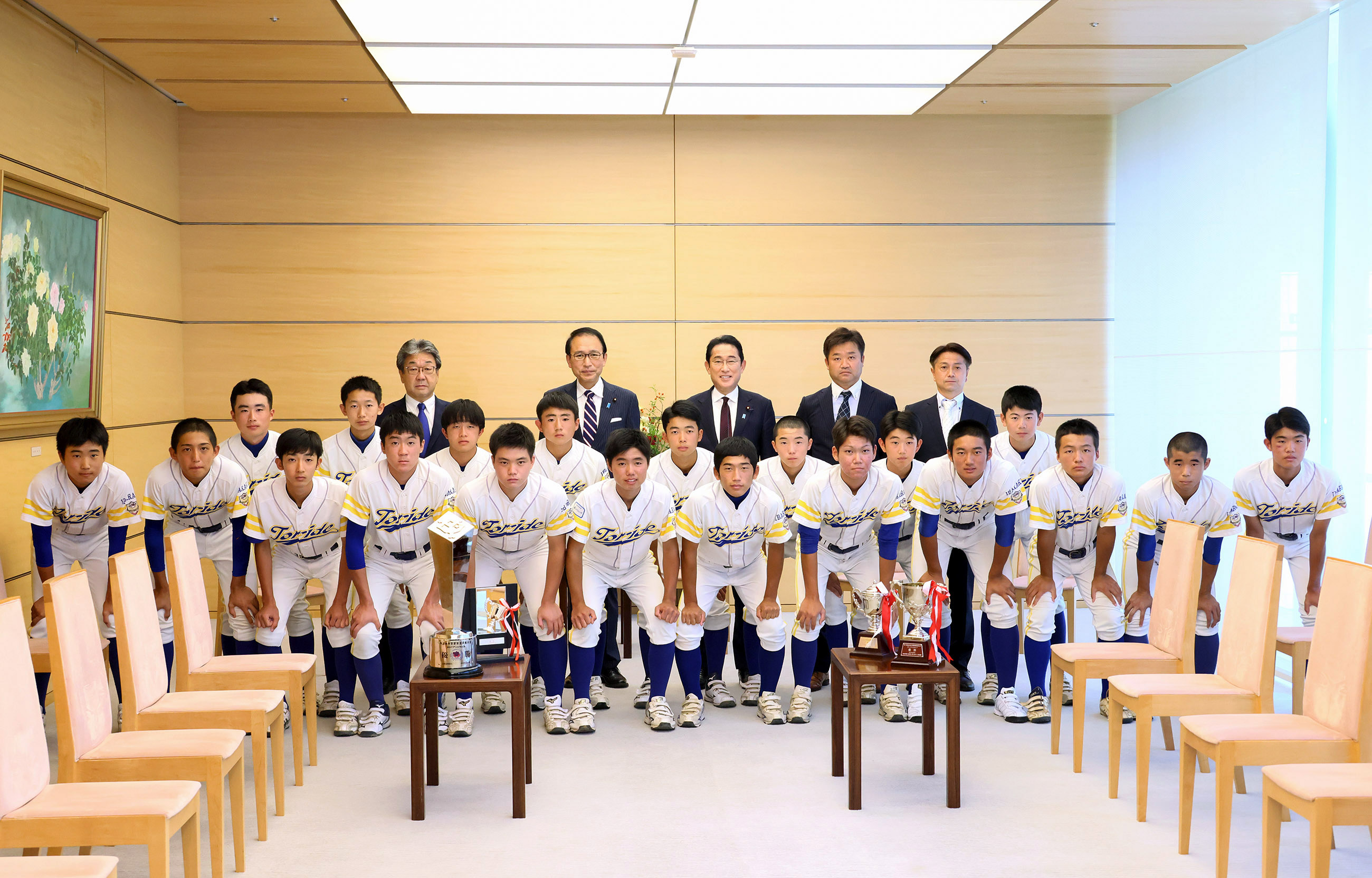 接见“取手Little Senior”