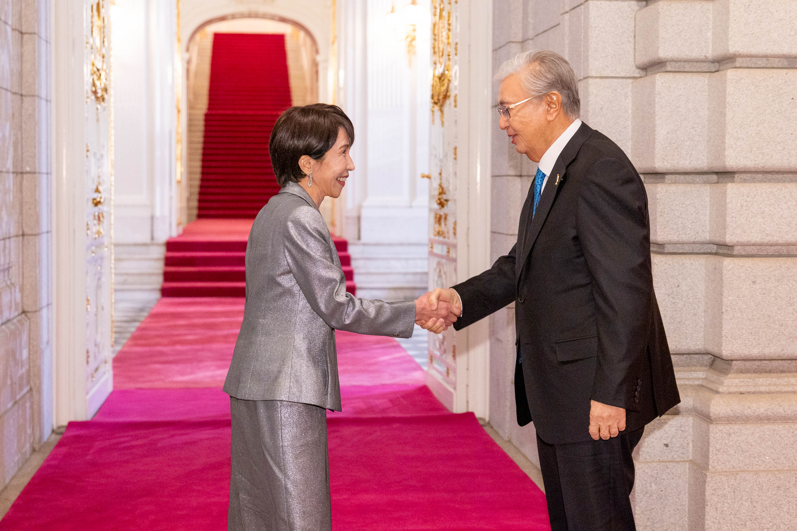 高市首相迎接托卡耶夫哈萨克斯坦共和国总统1