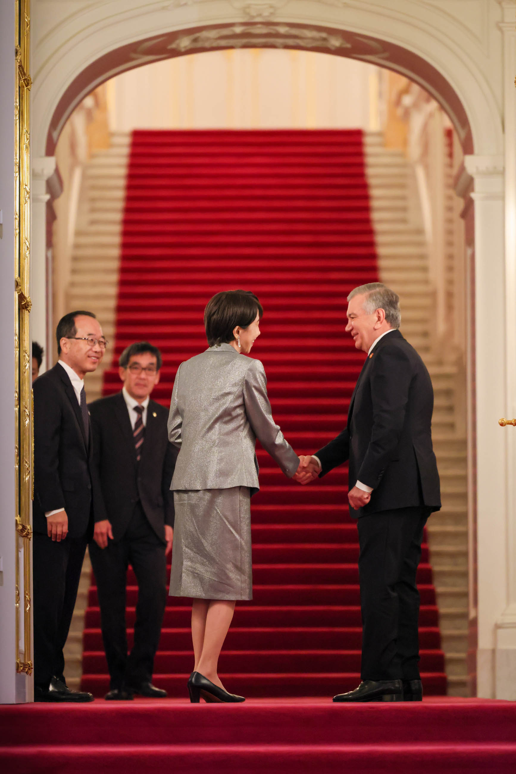 高市首相迎接米尔济约耶夫乌兹别克斯坦共和国总统6