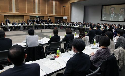 野田总理出席了在经济产业省召开的“‘日本的未来’声援会议―小企业改变日本”第1次总会。