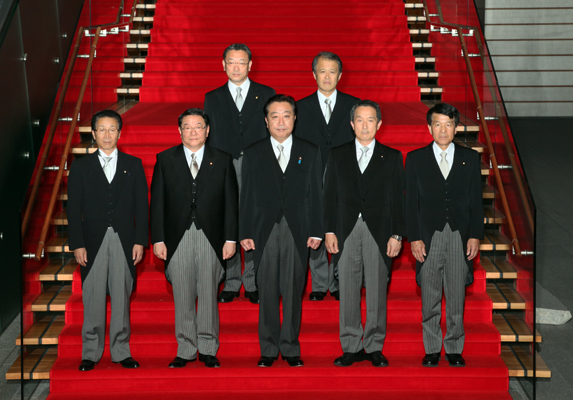 野田总理改组了内阁，第二届内阁诞生。