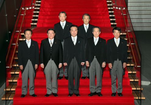 野田总理改组了内阁，第二届内阁诞生。