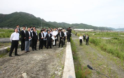 野田总理访问了岩手县。