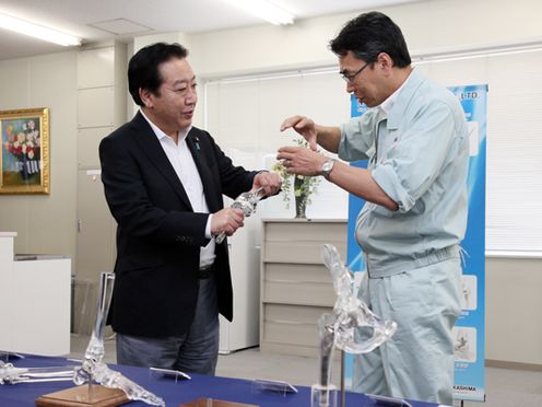 野田总理视察了冈山县及广岛县。