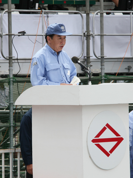 野田总理以及全体阁僚于9月1日“防灾日”参加了2012年度综合防灾训练。