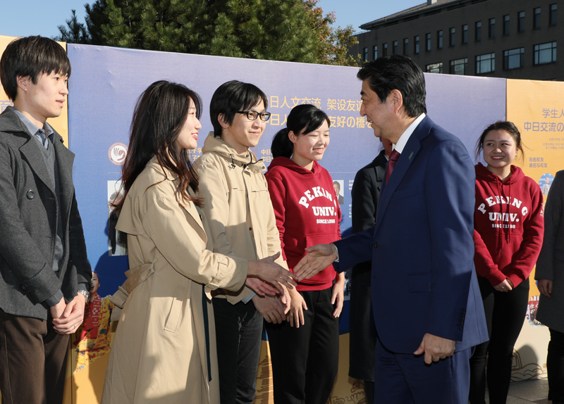 北京大学における学生との交流１