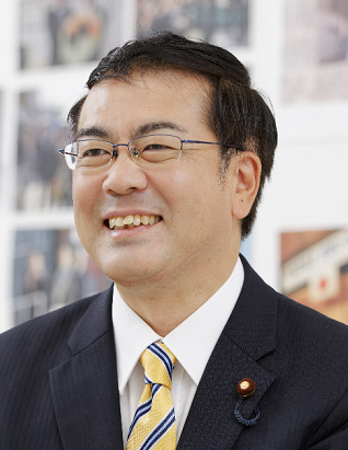 顔写真:安藤裕