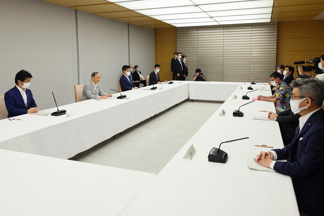 発言する菅総理４