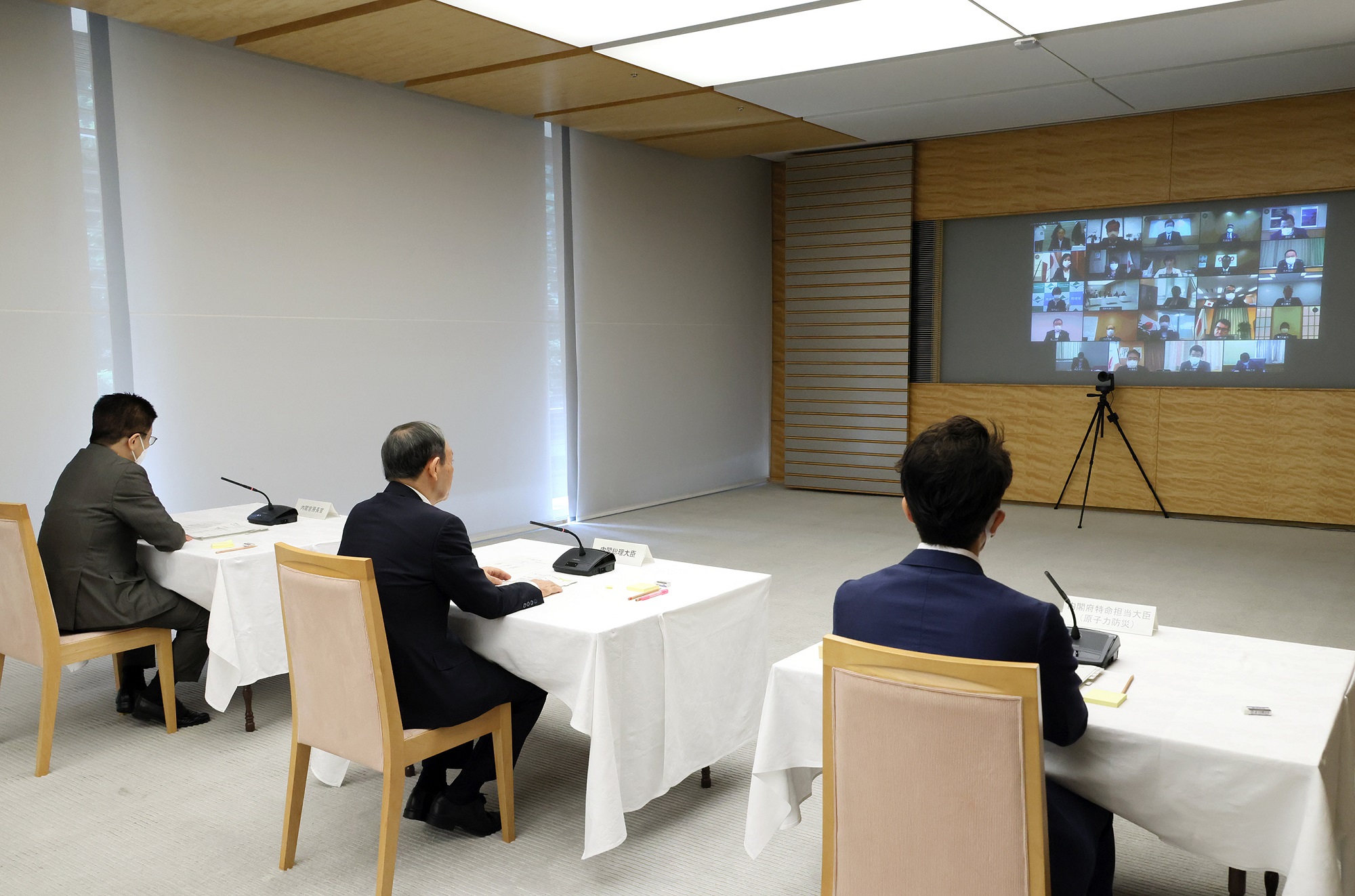 発言する菅総理２