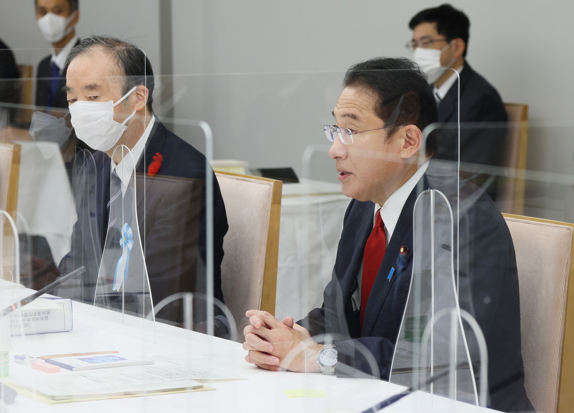 「天皇の退位等に関する皇室典範特例法案に対する附帯決議」に関する有識者会議