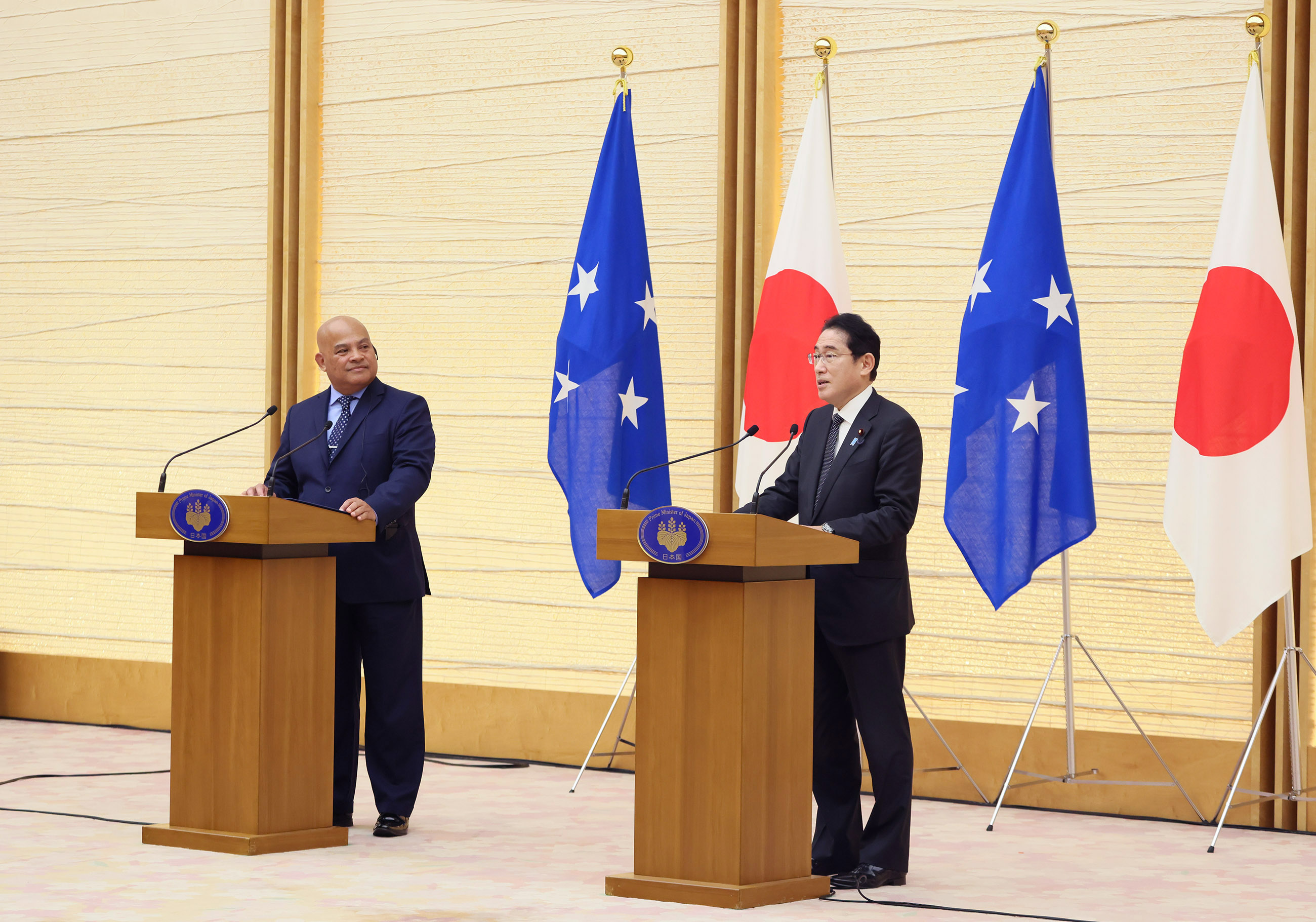 共同記者発表２