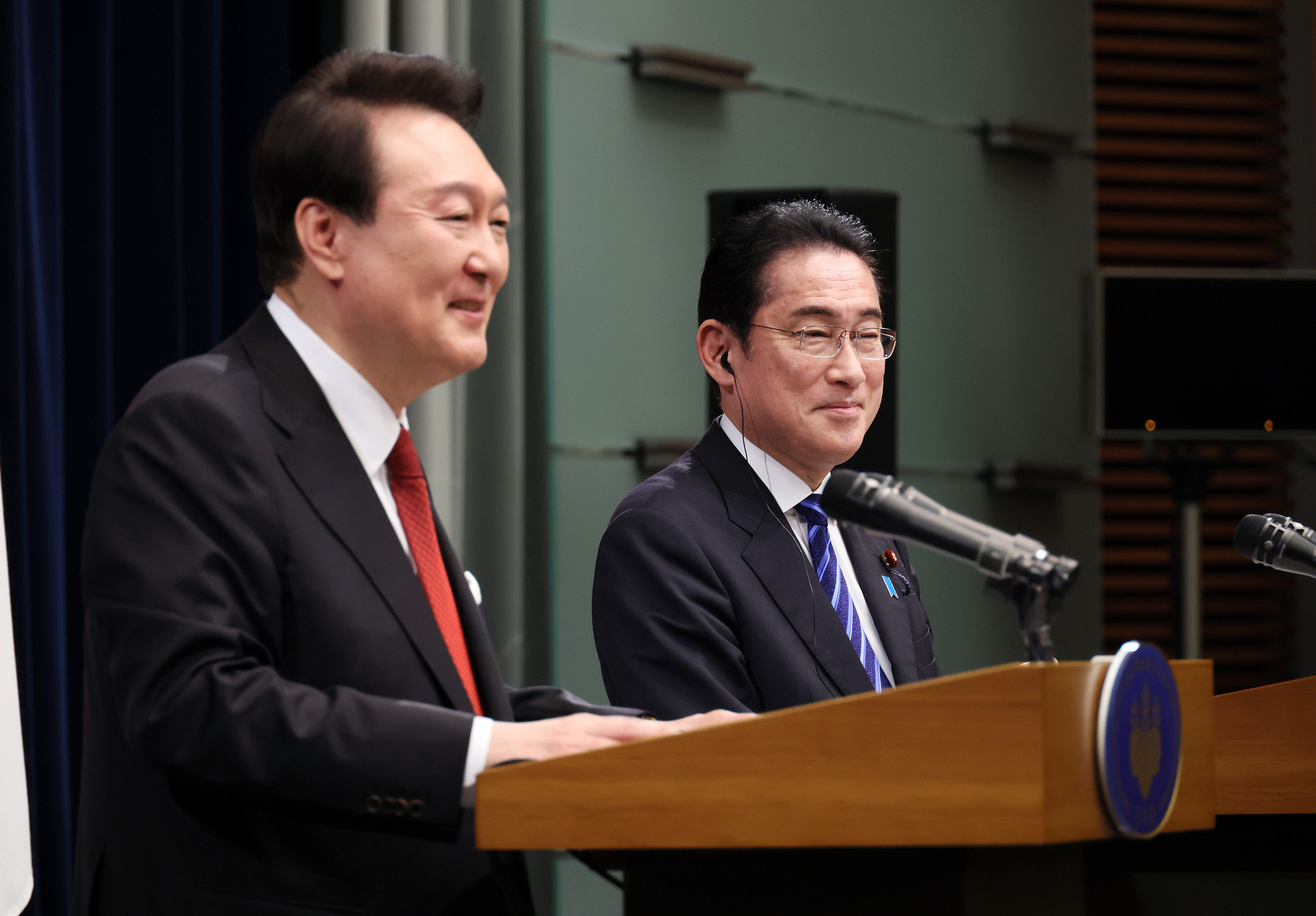 共同記者会見６