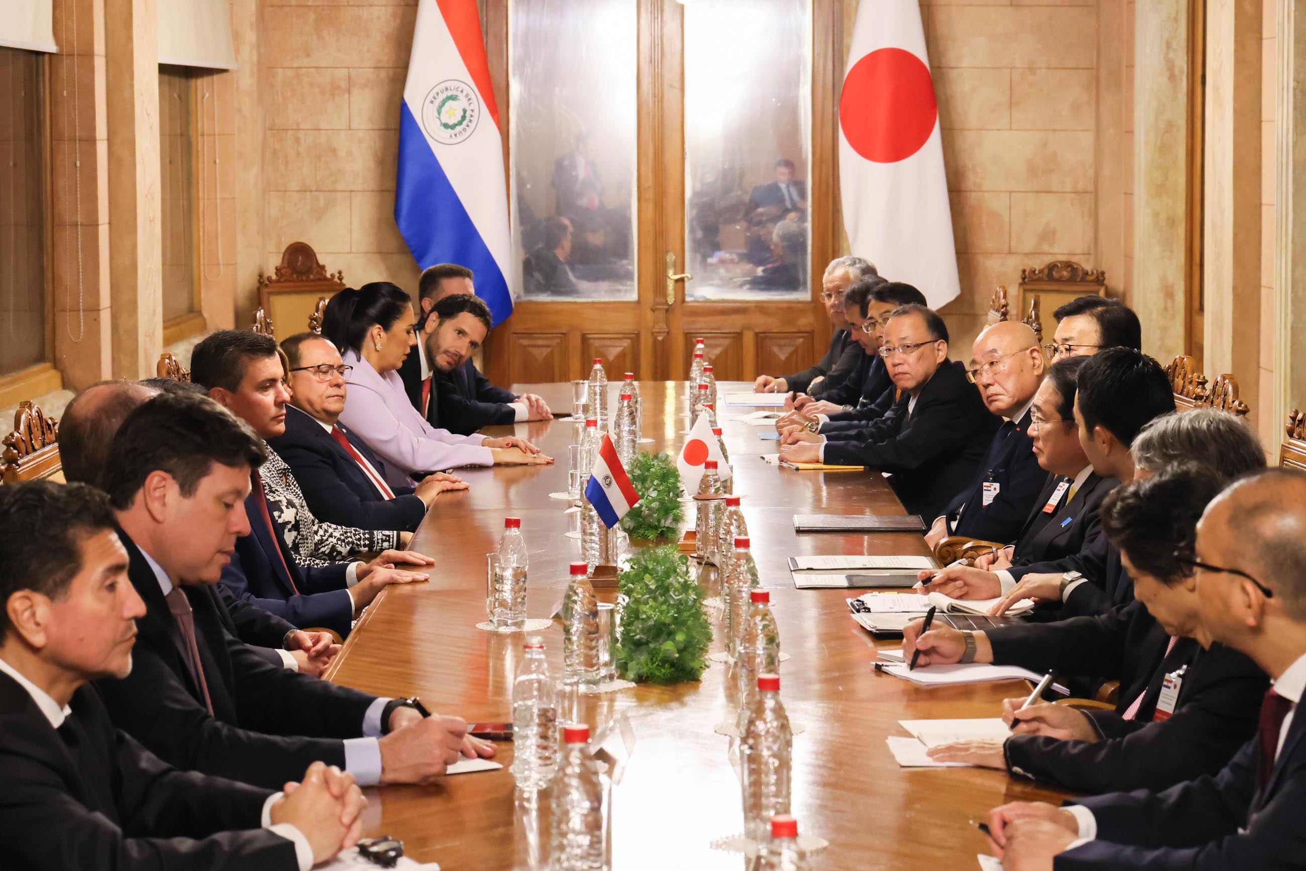 日・パラグアイ首脳会談（拡大会合）