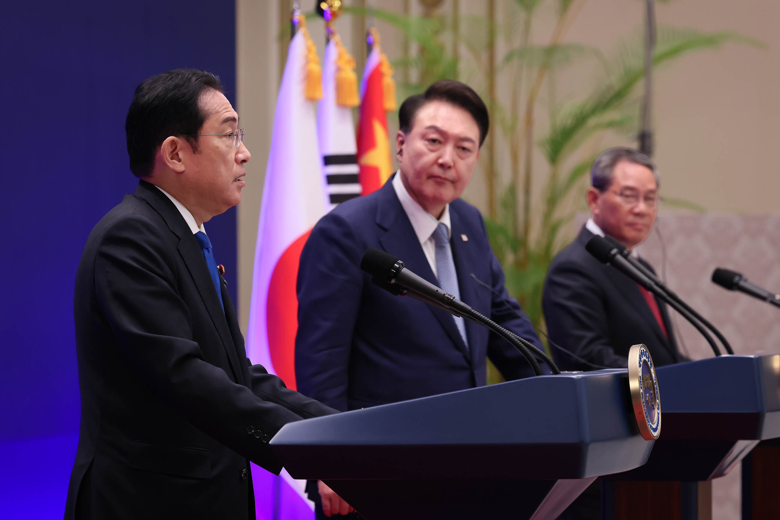 共同記者発表３