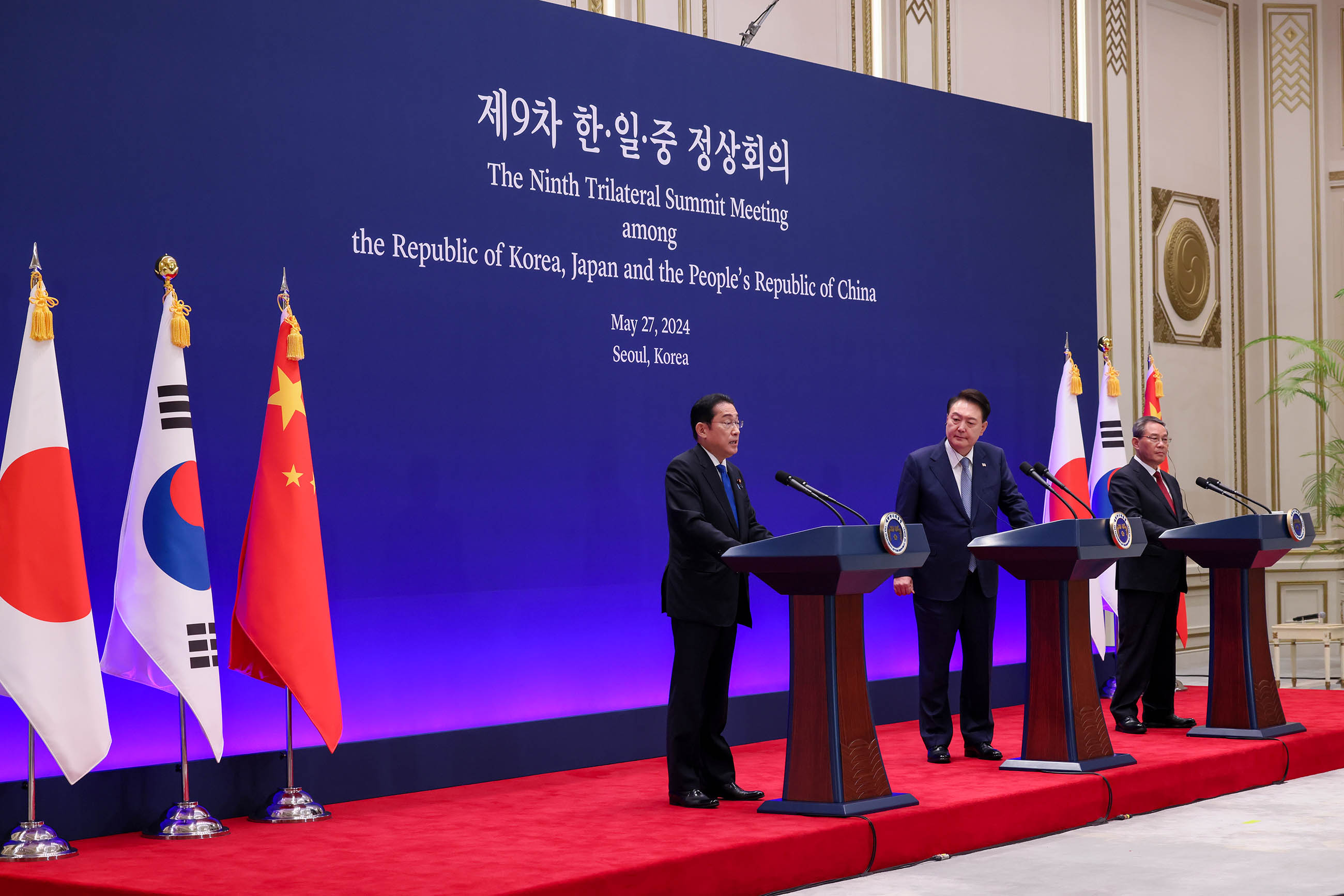 共同記者発表４
