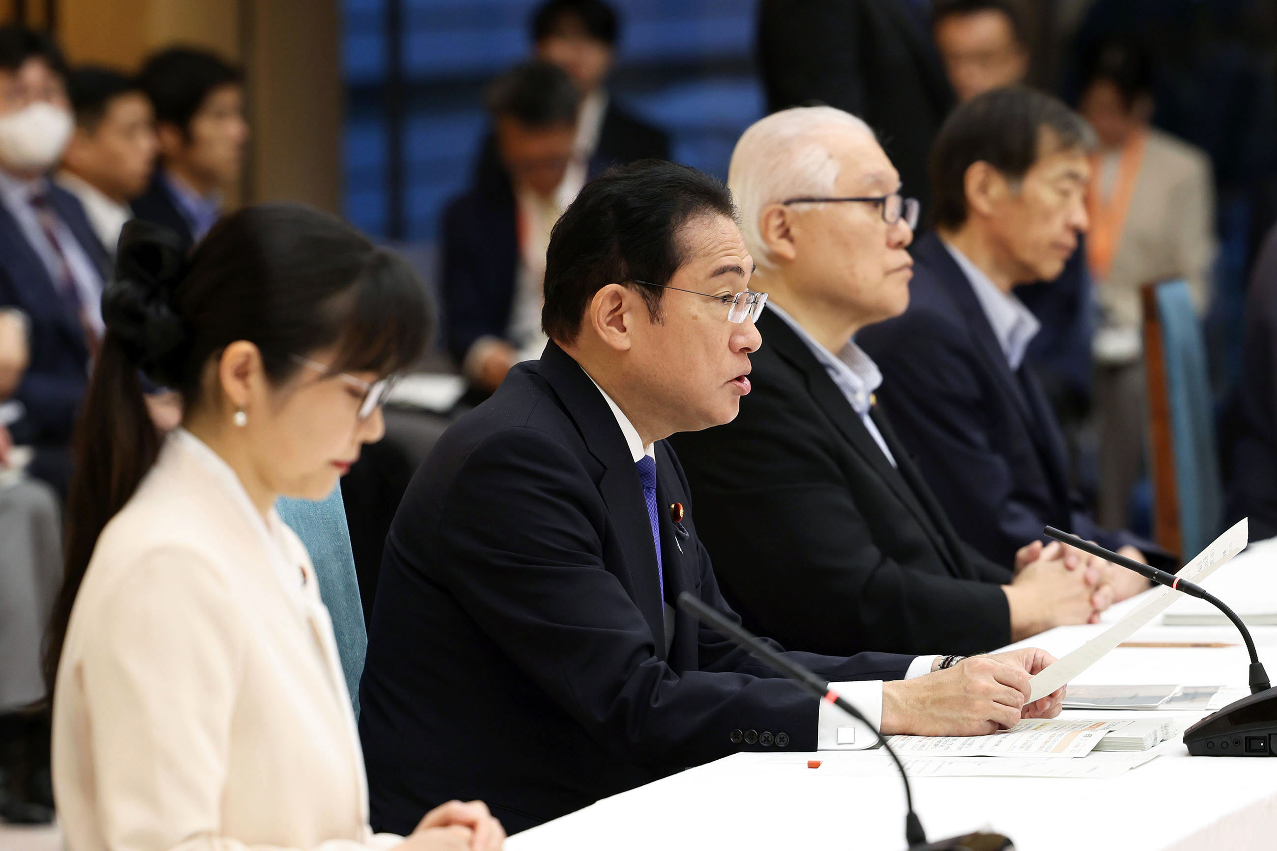 会議のまとめを行う岸田総理２