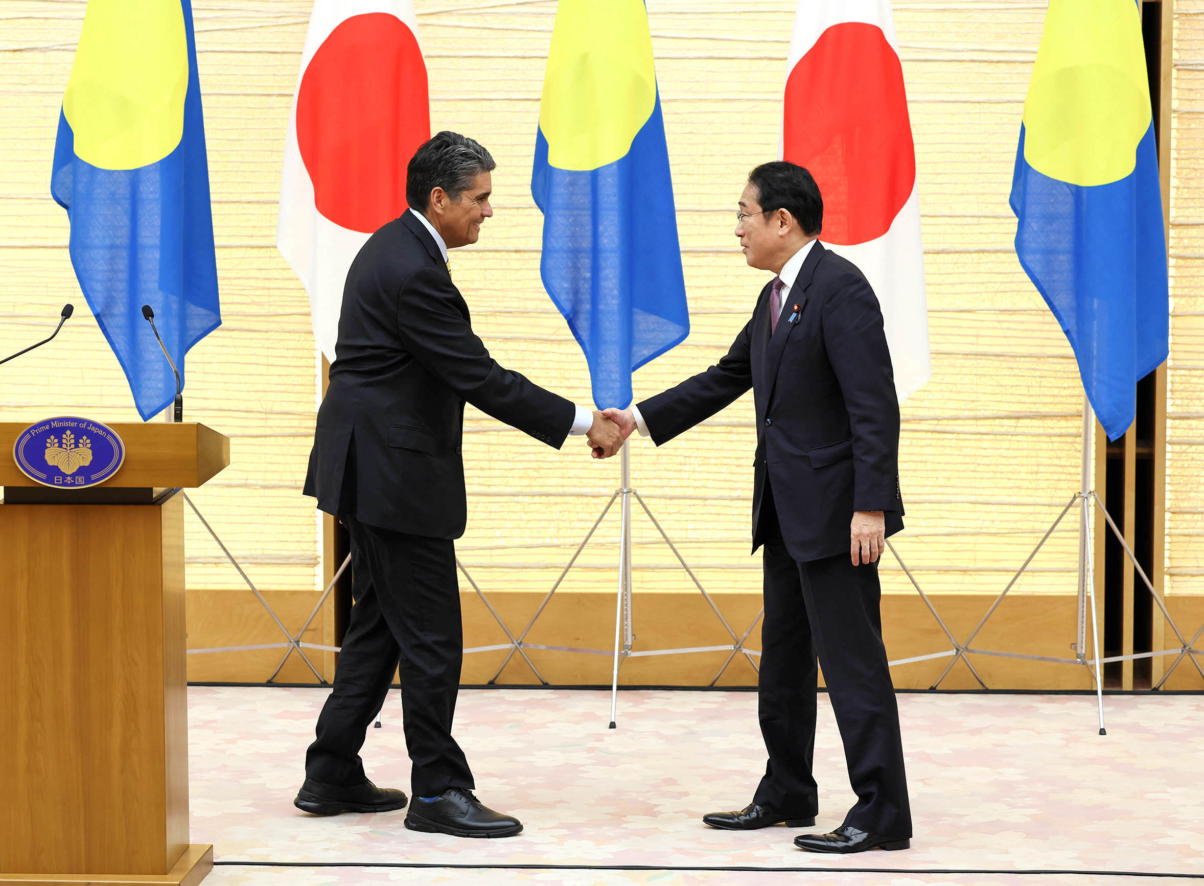 共同記者発表5