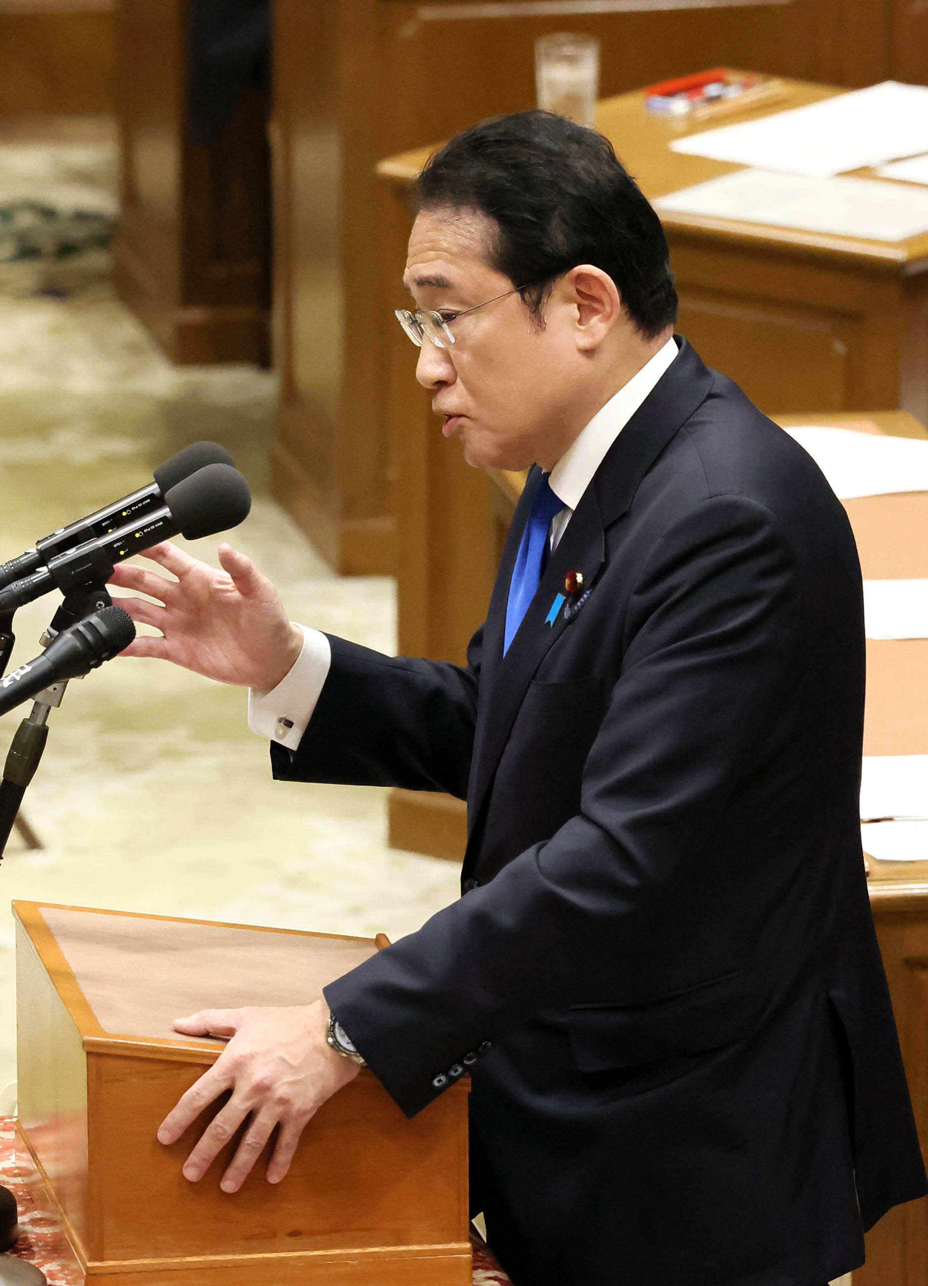 発言する岸田総理７