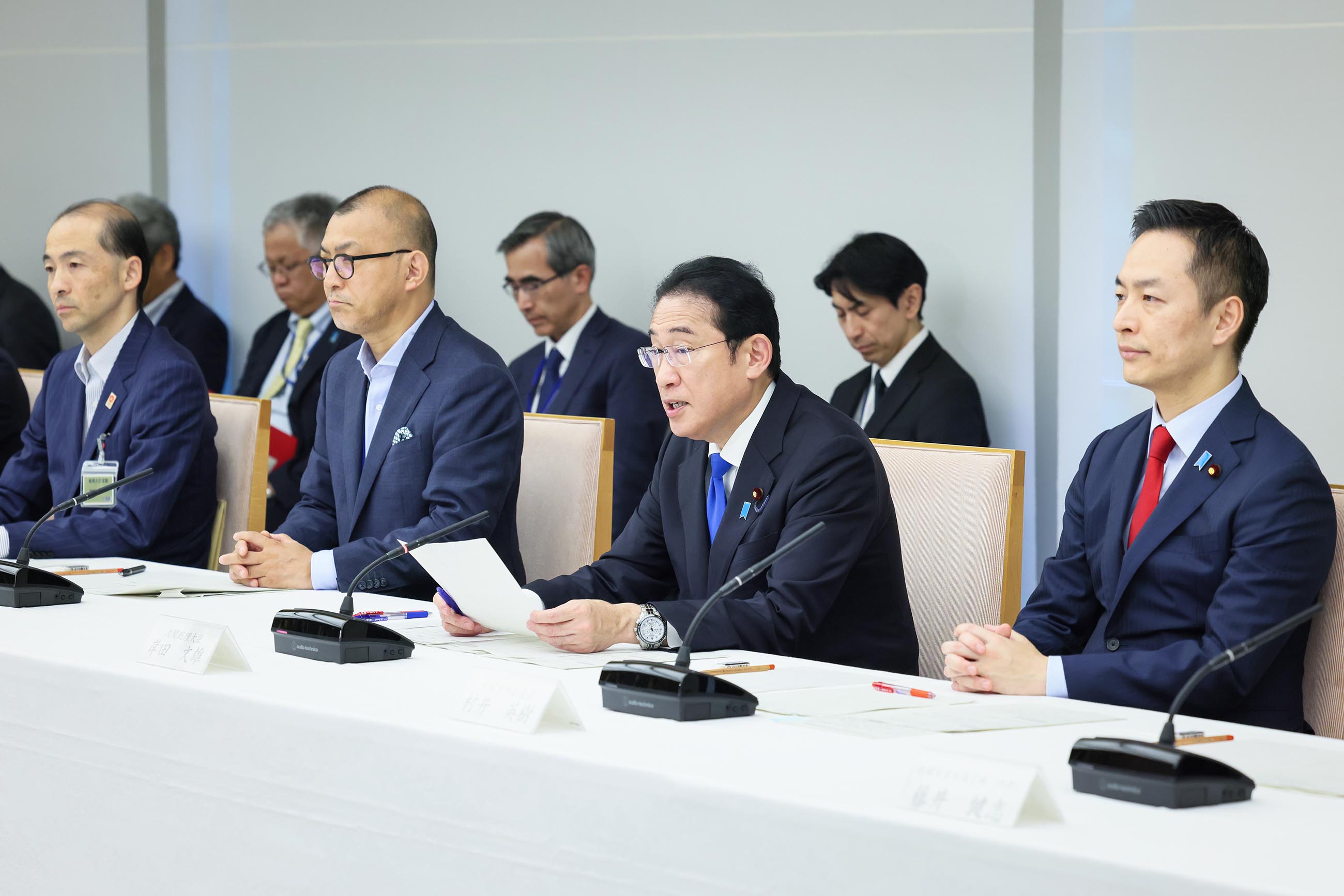 会議のまとめを行う岸田総理１