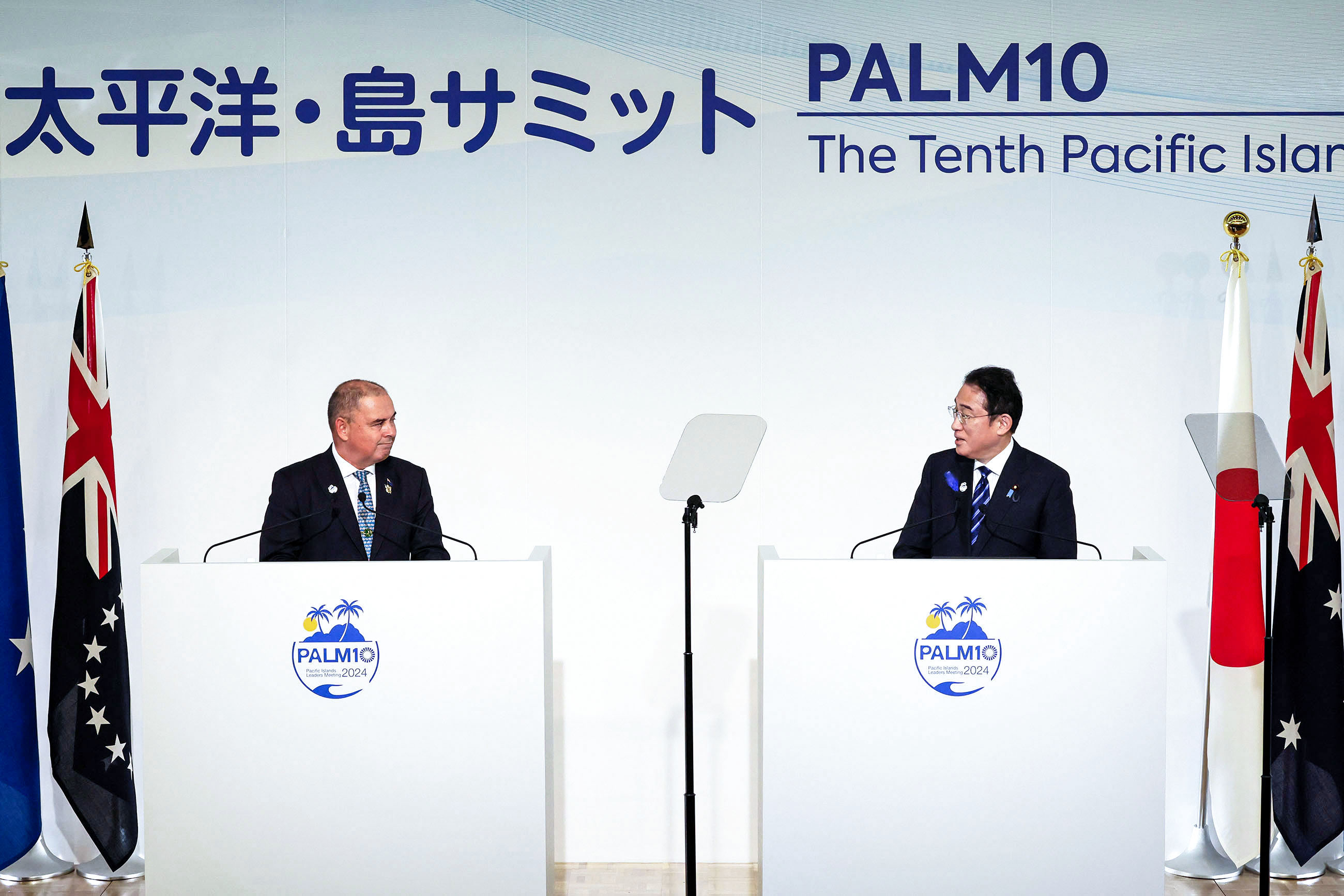 共同記者発表４