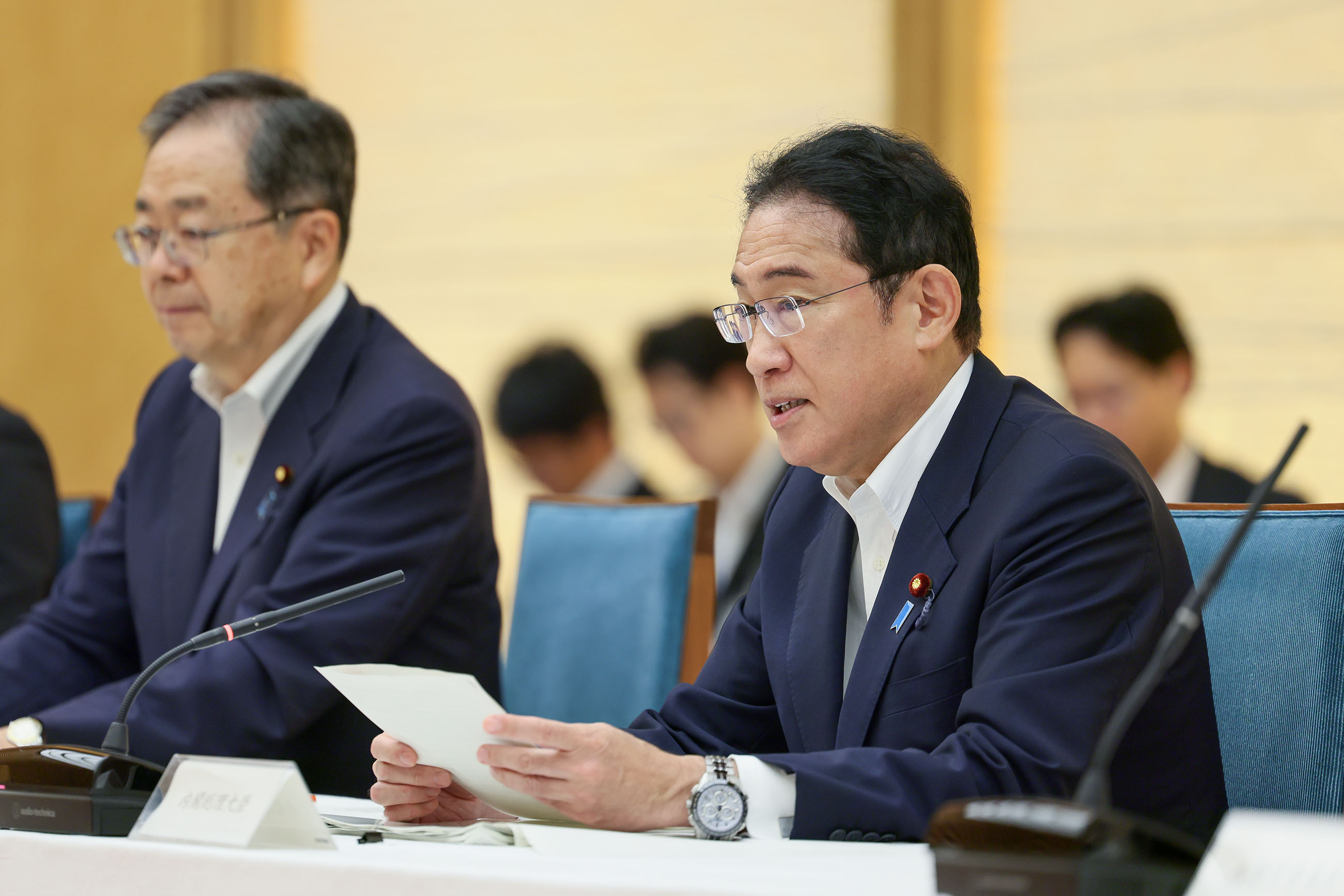 会議のまとめを行う岸田総理１