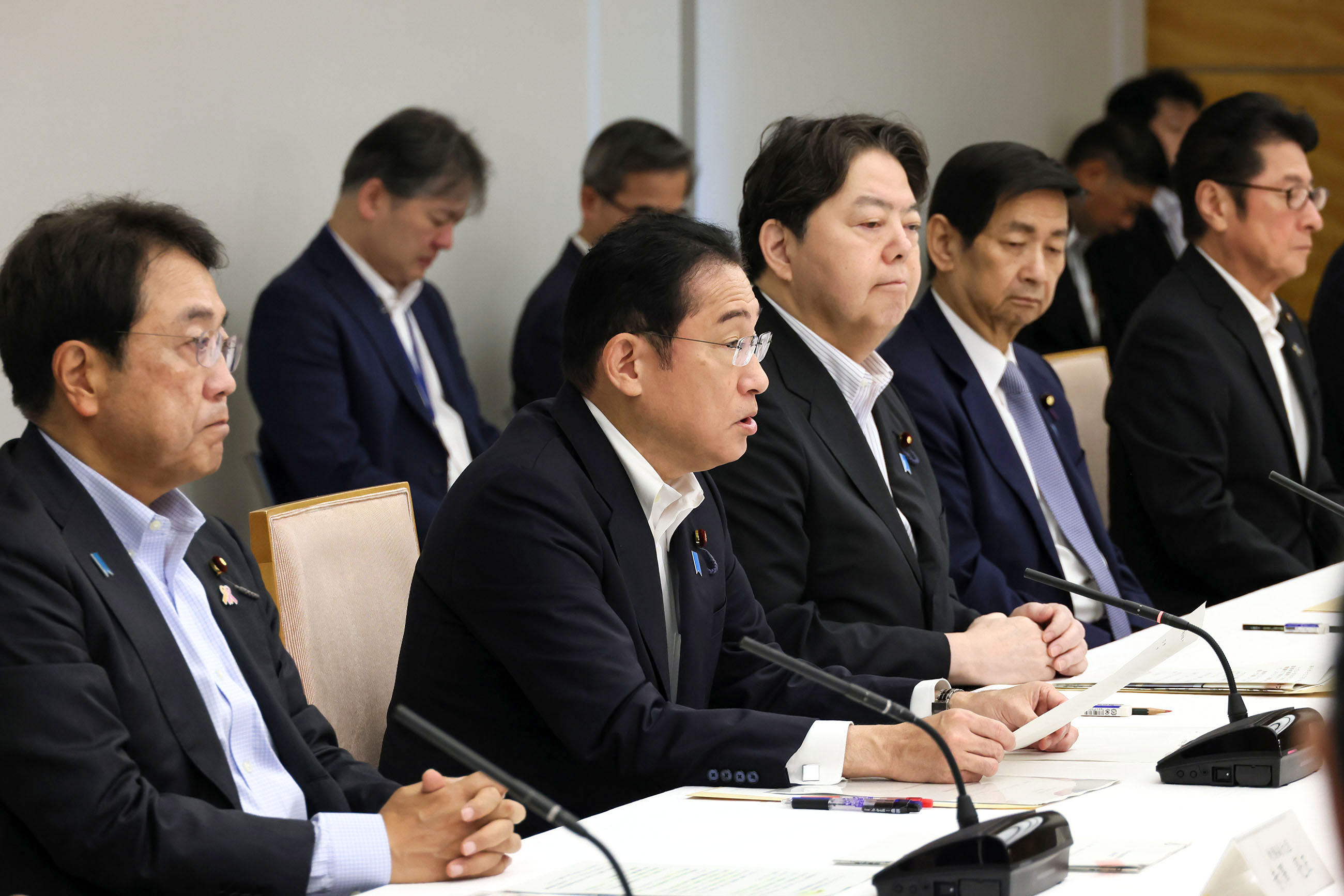 会議のまとめを行う岸田総理５