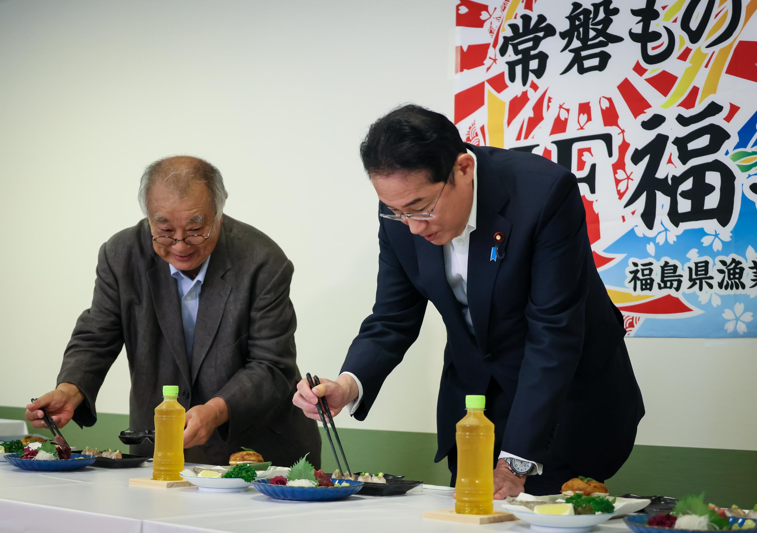 小名浜魚市場を視察する岸田総理６