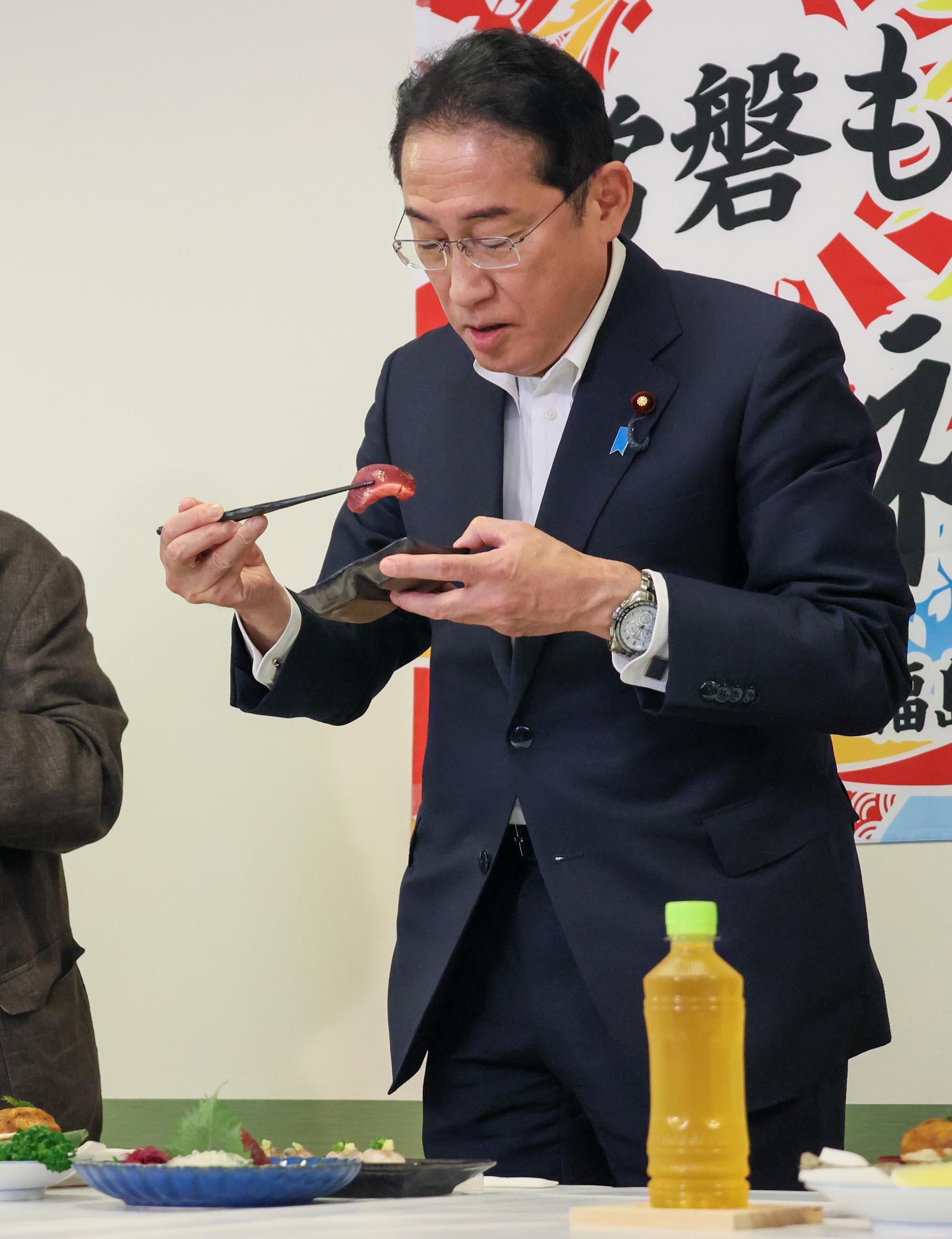 小名浜魚市場を視察する岸田総理７