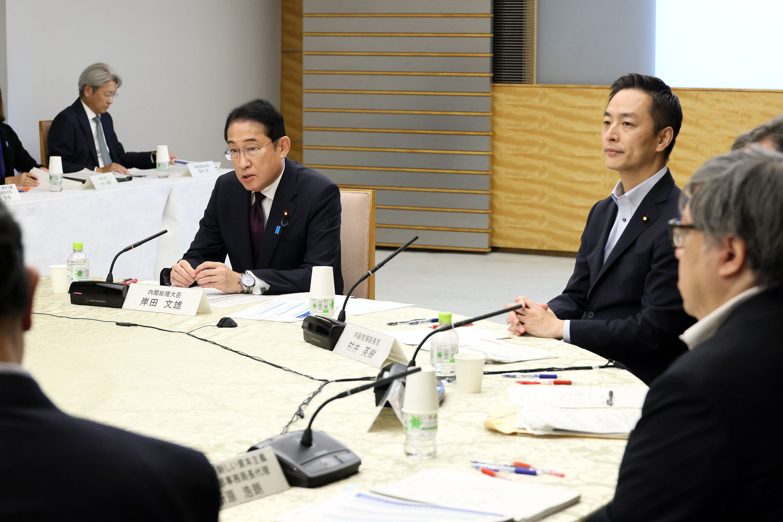 発言する岸田総理１