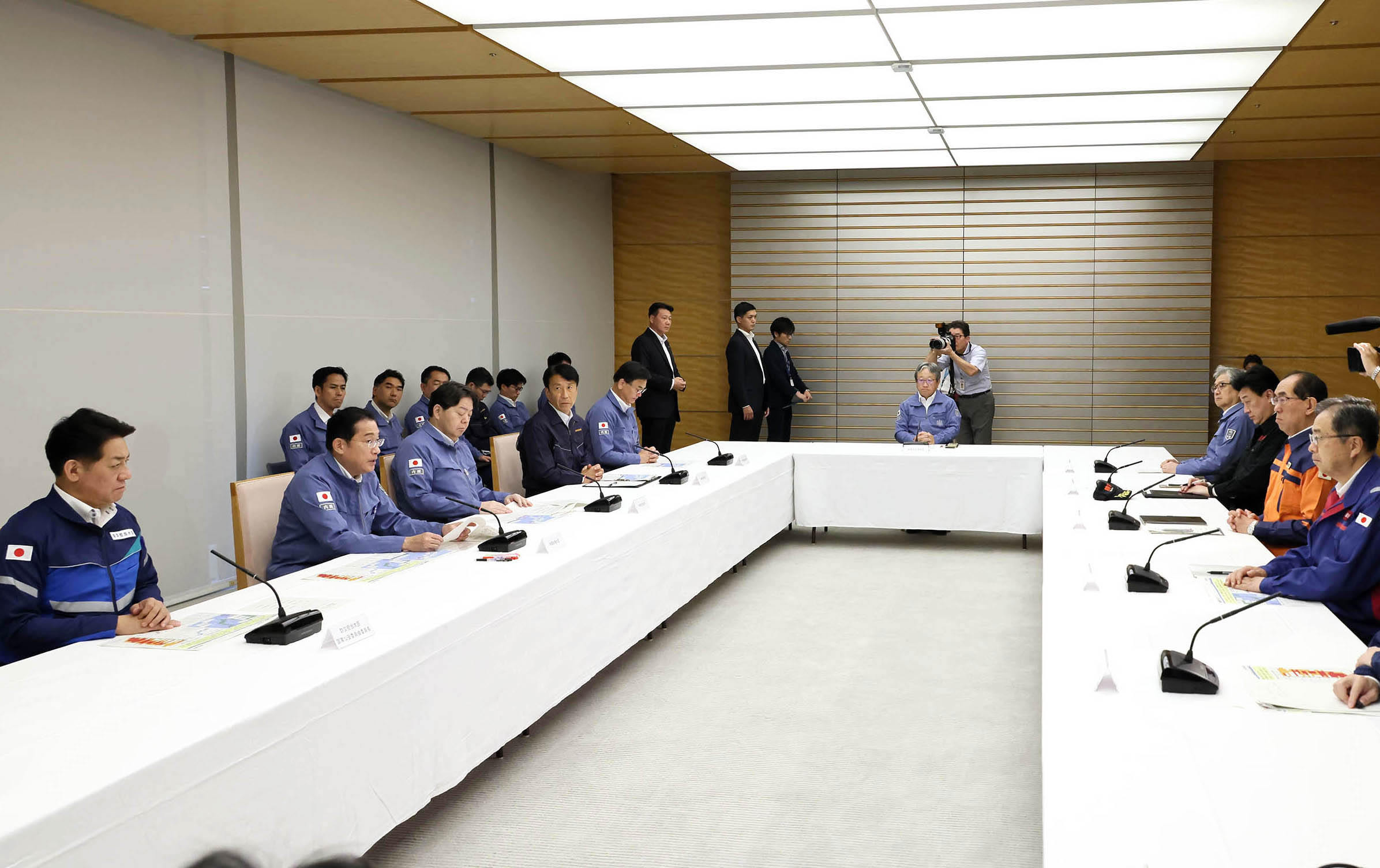発言する岸田総理５