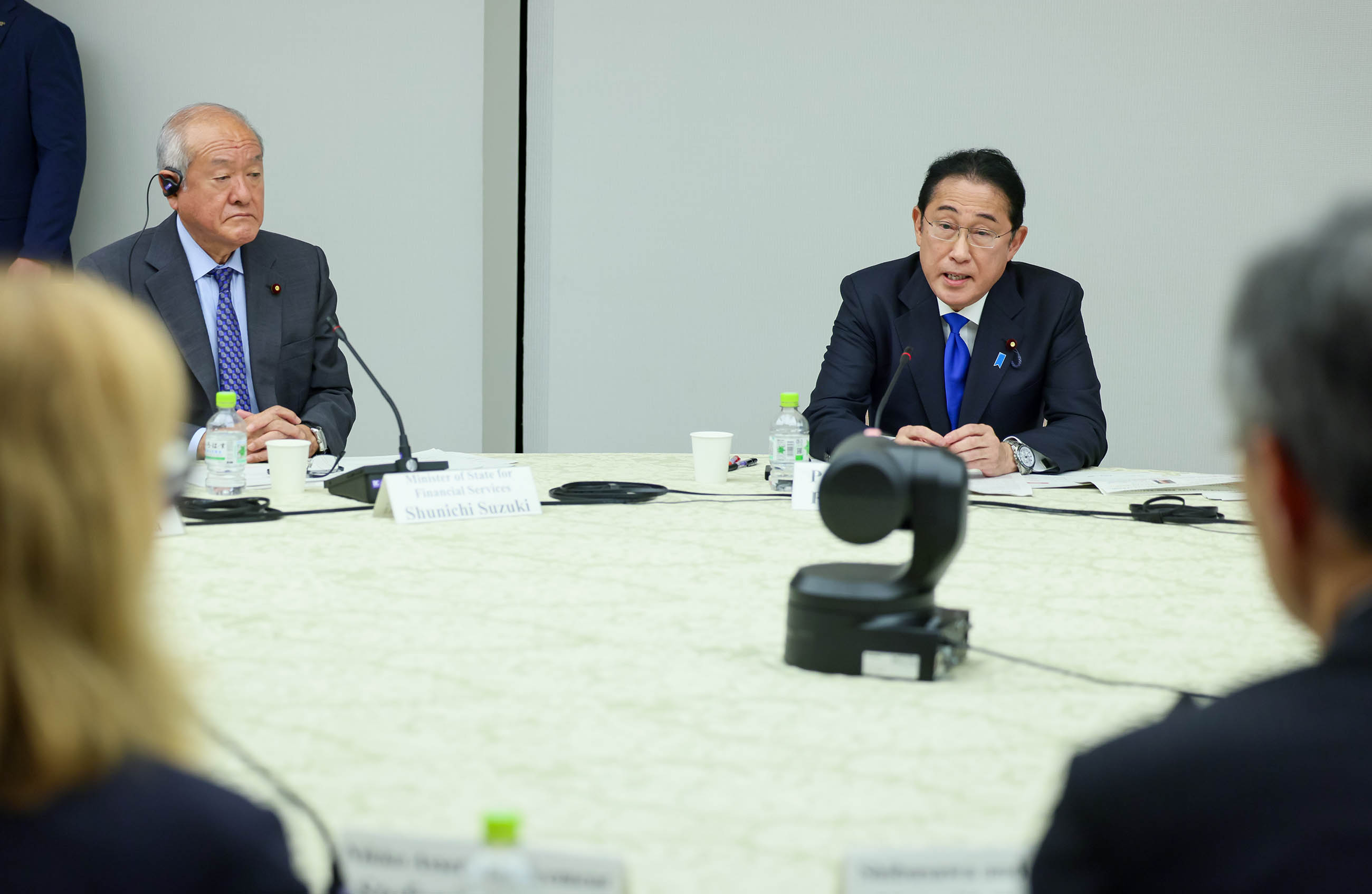 会合のまとめを行う岸田総理２