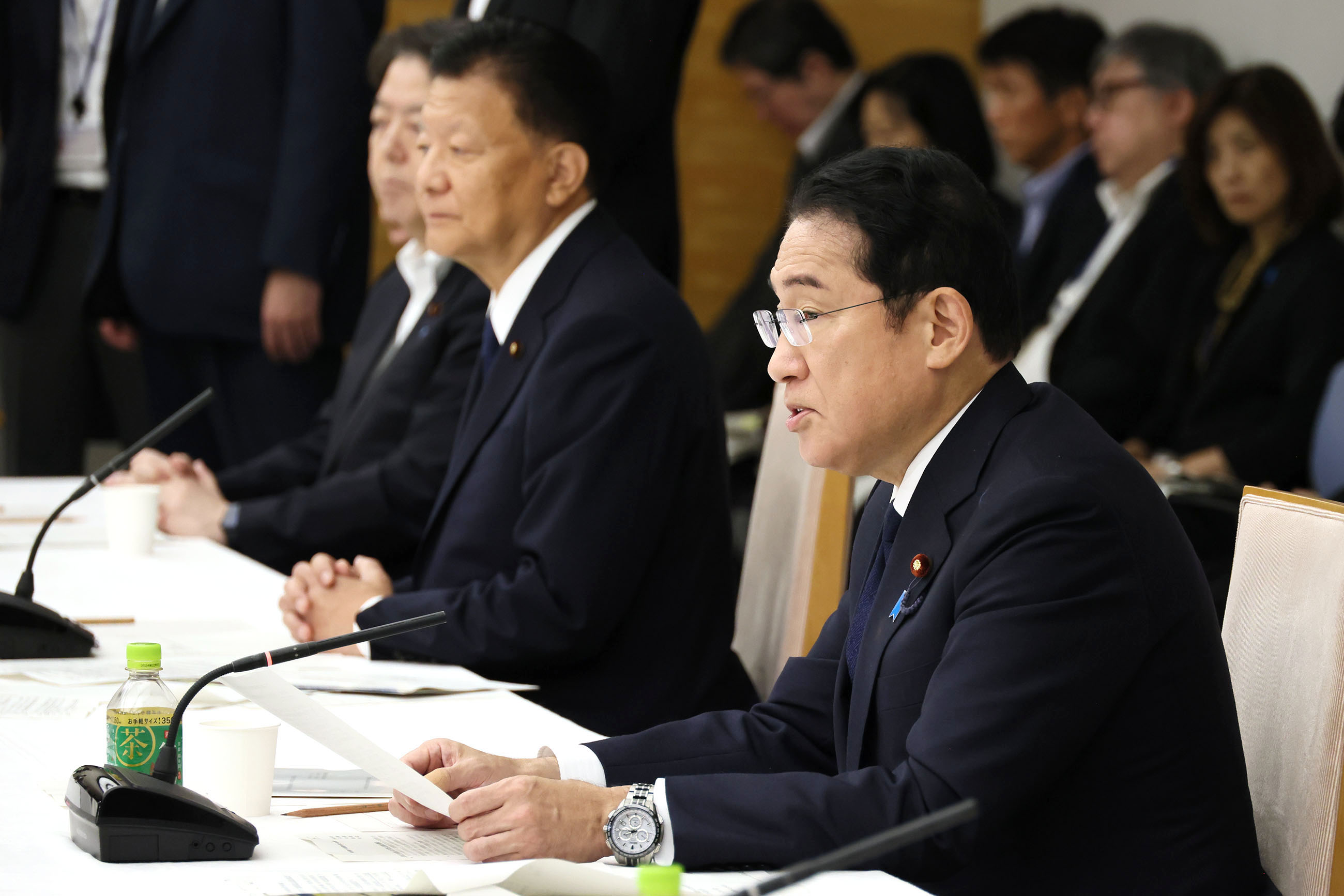 会議のまとめを行う岸田総理５