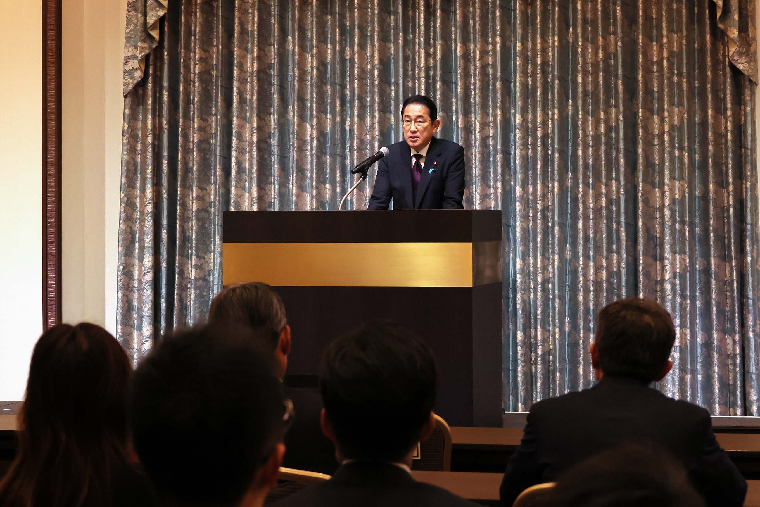 特別スピーチを行う岸田総理３