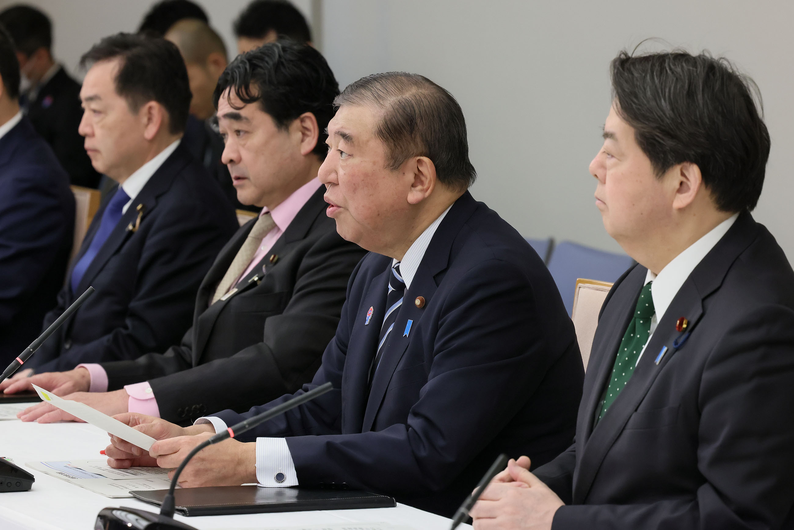 発言する石破総理１